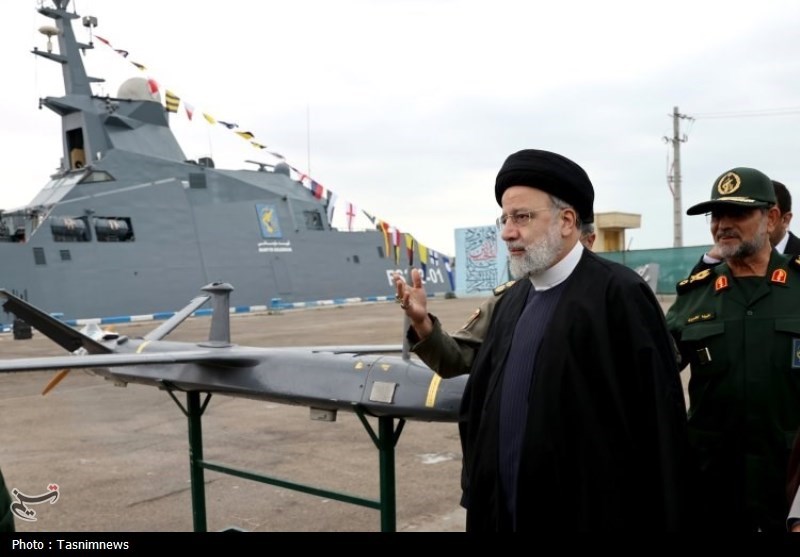 حضور شهید جمهور در بین دلاورمردان نیروهای مسلح