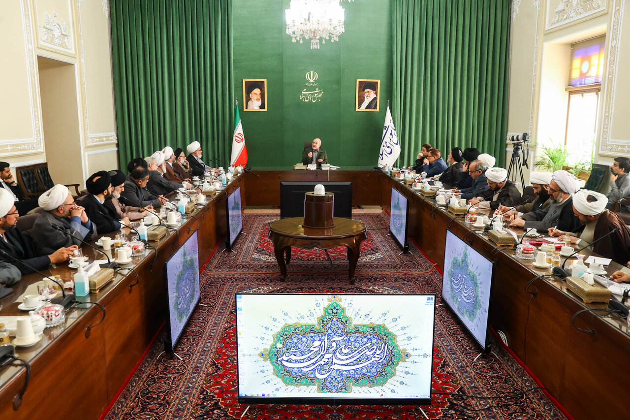 دیدار هیات علمی مرکز تحقیقات اسلامی مجلس با قالیباف