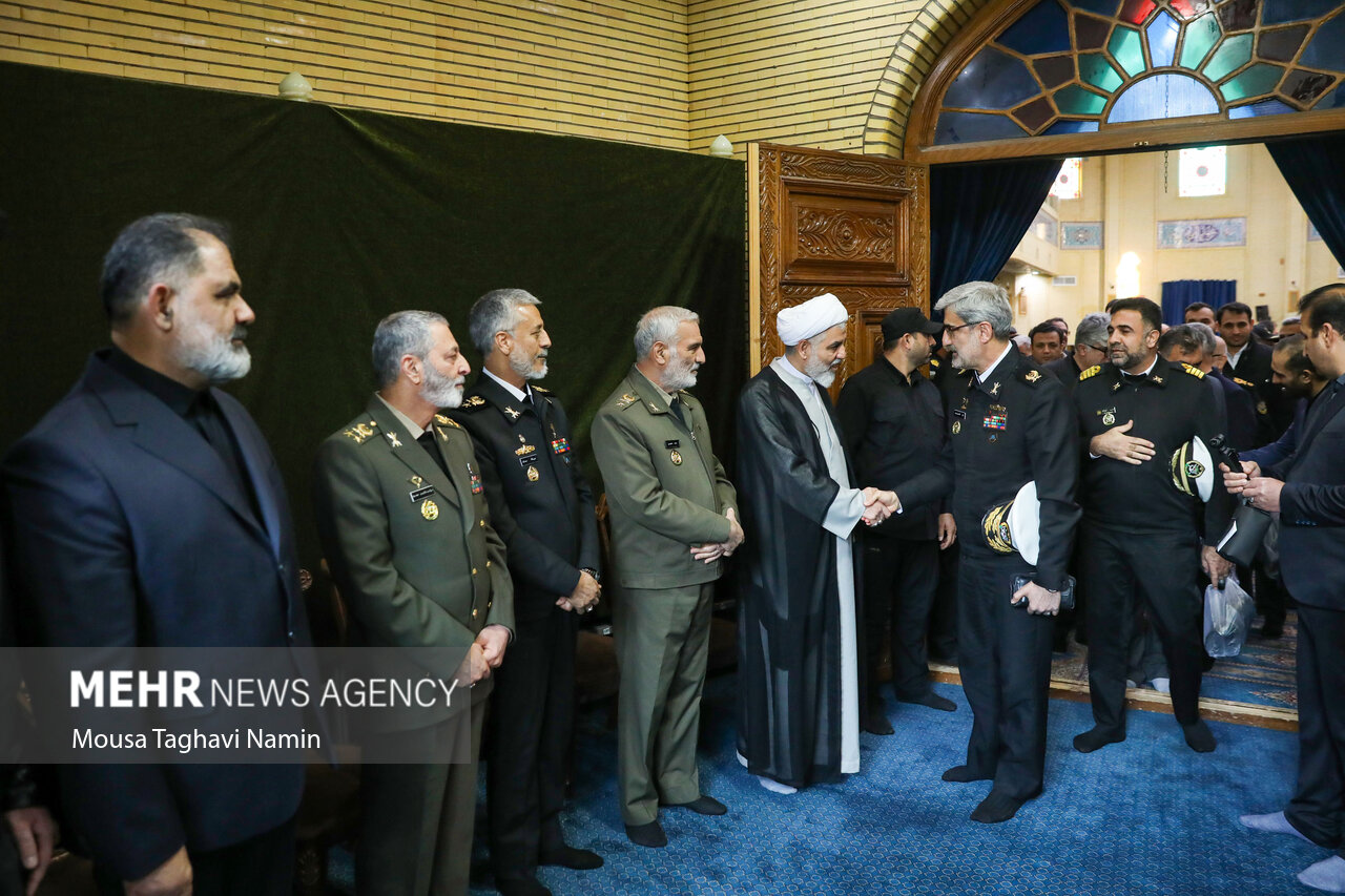 مراسم ترحیم پدر دریادار شهرام ایرانی فرمانده نداجا