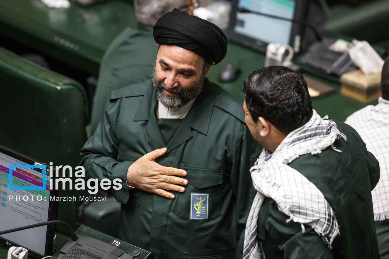 مراسم سالروز ورود امام خمینی(ره) به کشور