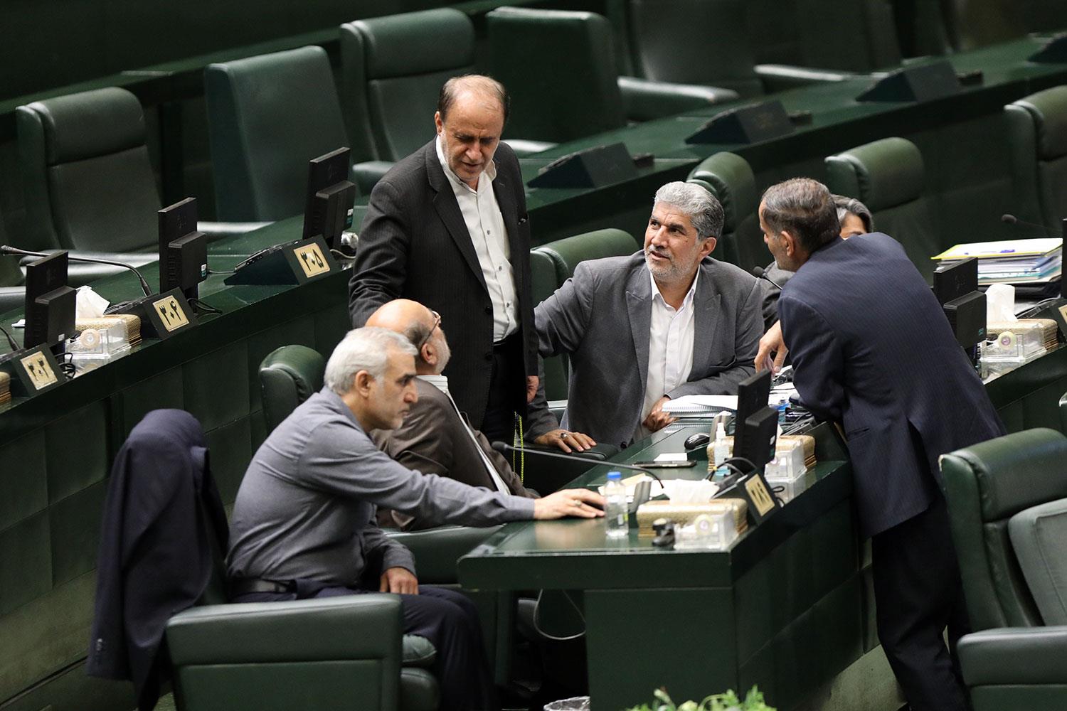 چهل و هشتمین نشست بررسی برنامه هفتم توسعه در صحن علنی مجلس