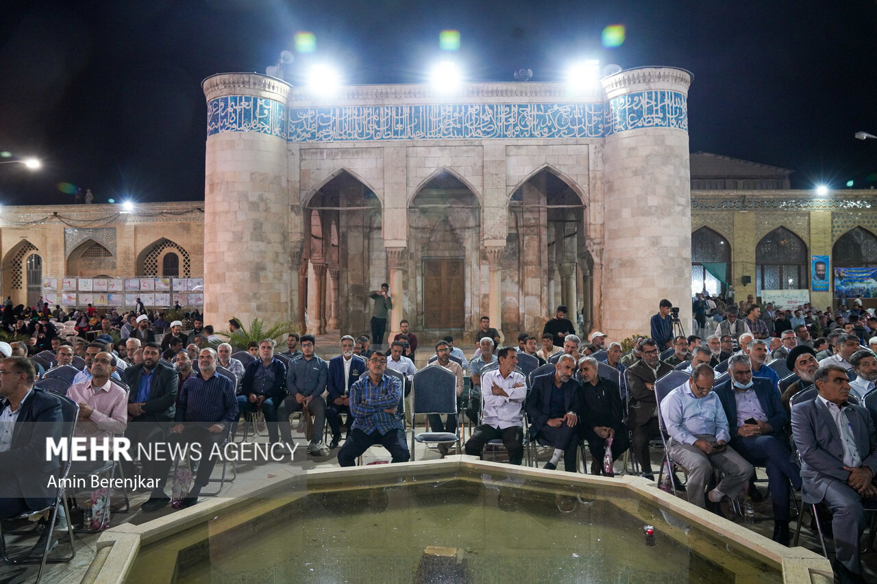 بزرگداشت شهدای لشکر ۱۹ عملیاتی فجر در شیراز