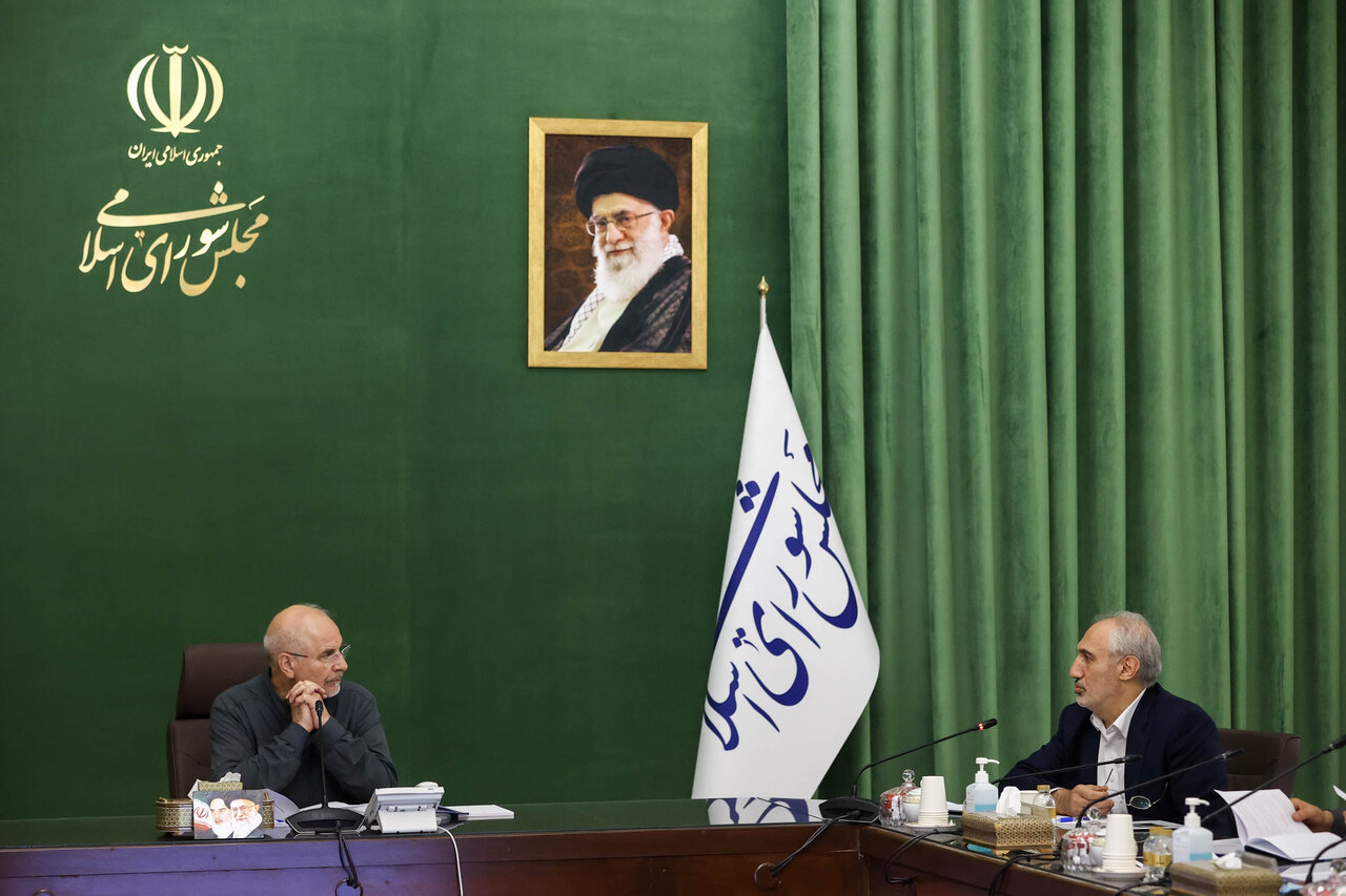 نشست بررسی برنامه هفتم پیشرفت با حضور قالیباف