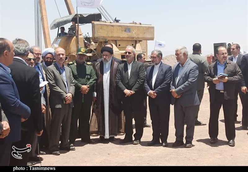  بازدید رئیسی از خط انتقال آب خلیج‌ فارس به کرمان 