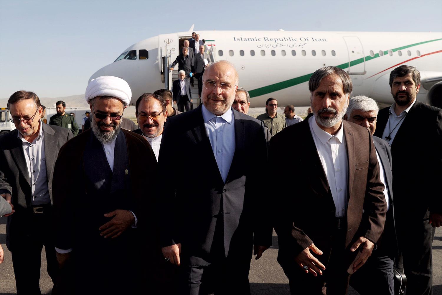 استقبال رسمی از قالیباف در فرودگاه بجنورد
