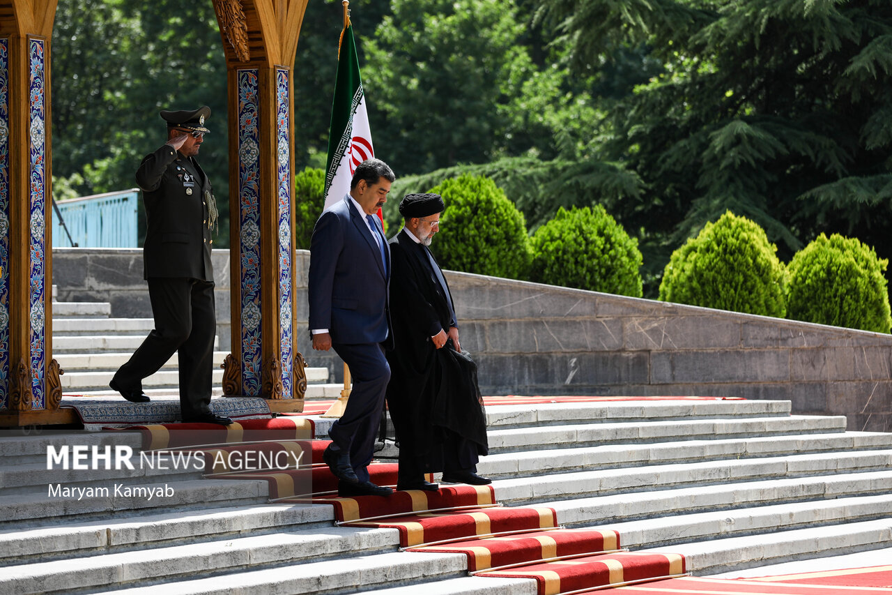 مراسم استقبال رسمی رئیسی از رئیس جمهور ونزوئلا