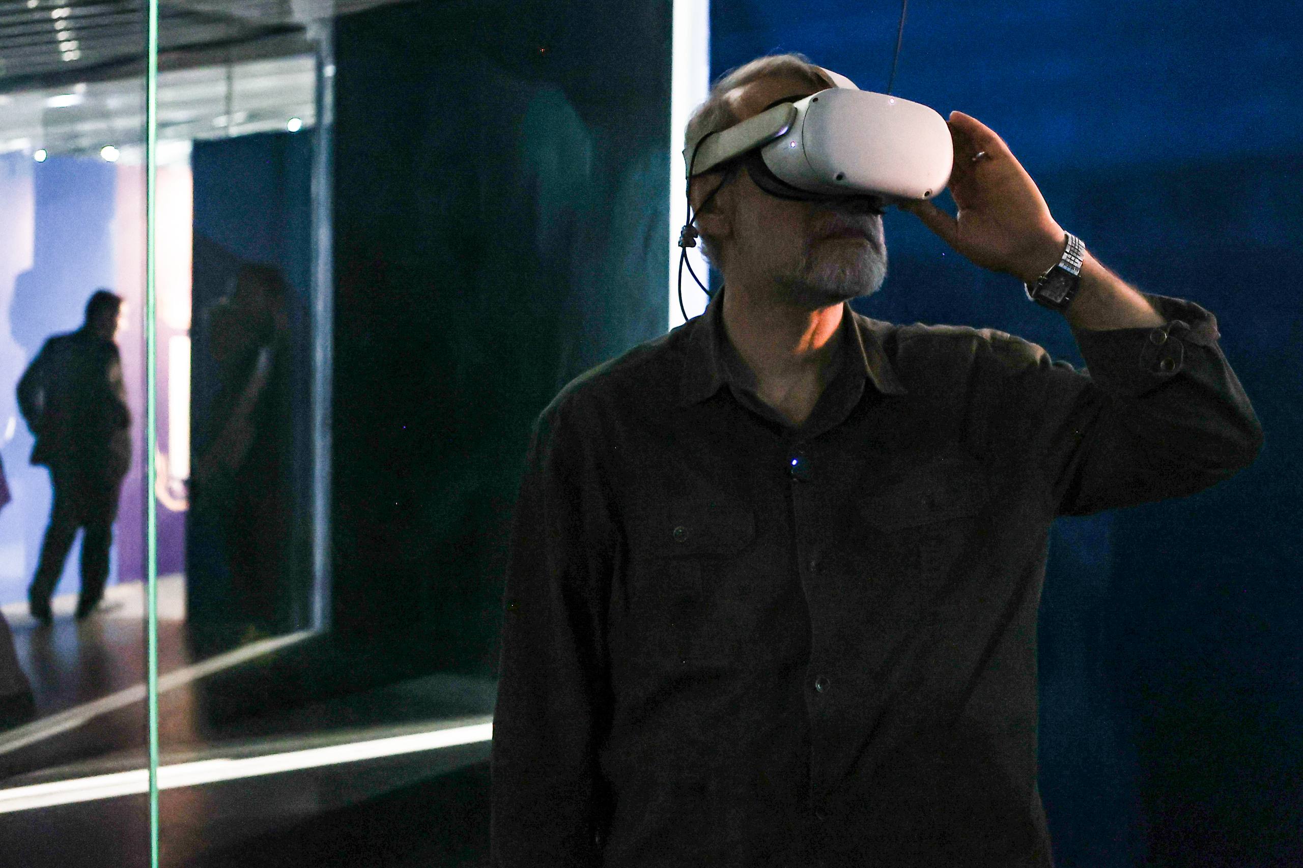 بازدید لاریجانی از موزه ملی انقلاب