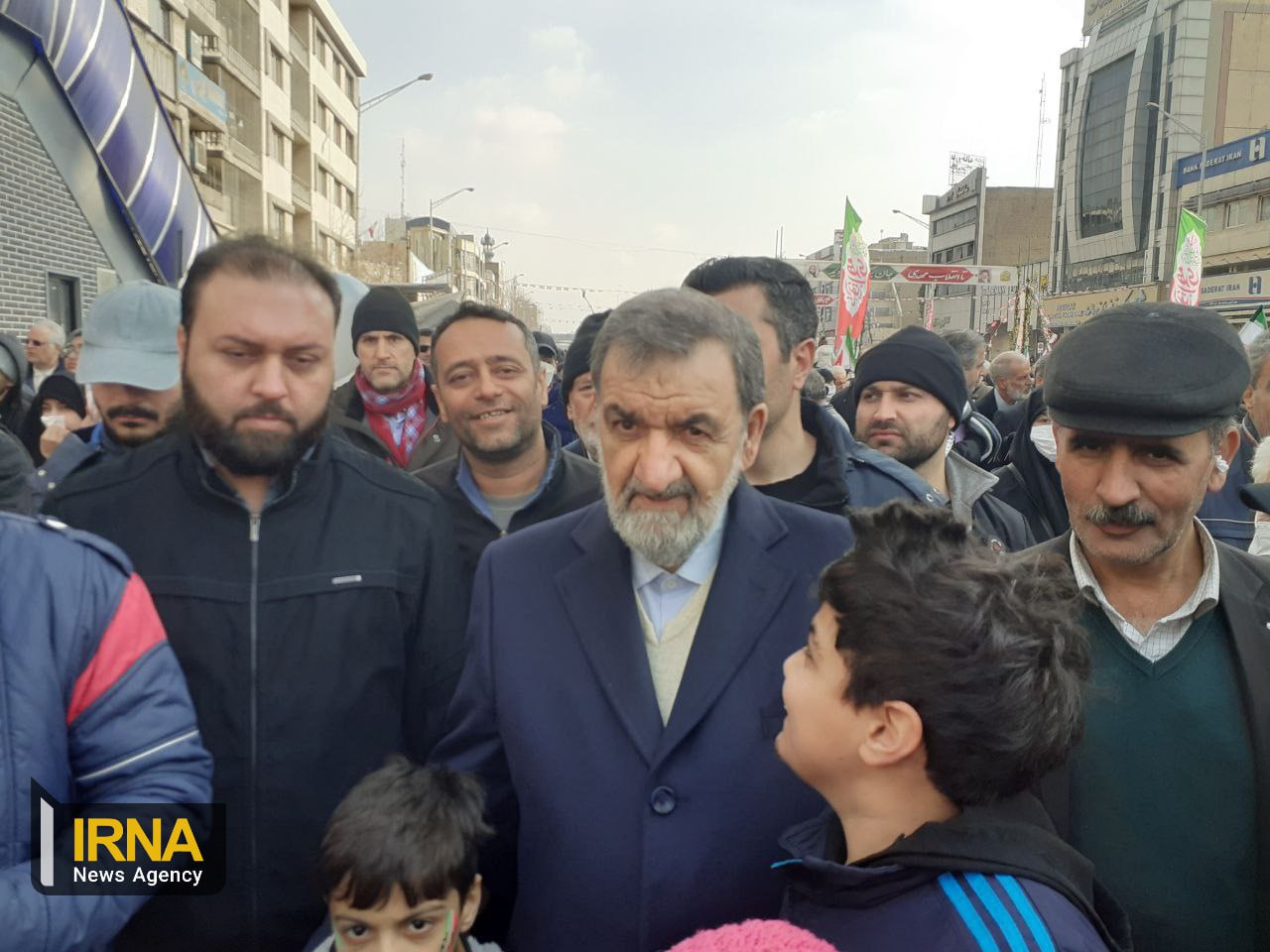 مسئولین در راهپیمایی ۲۲ بهمن