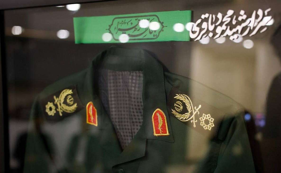 حضور اصحاب رسانه در منزل فرمانده گمنام موشکی