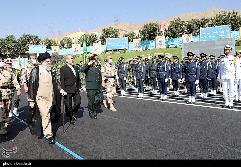 حضور رهبر انقلاب در دانشگاه افسری امام حسن(ع) 