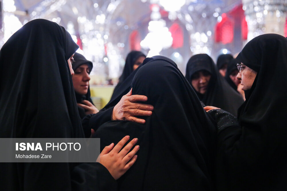 مراسم وداع با شهدای مرزبانی و دفاع مقدس در حرم مطهر رضوی