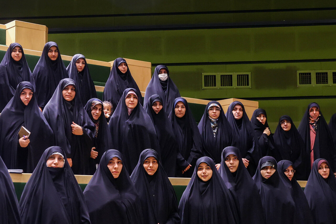 نشست علنی سه‌شنبه ۱۸ آذرماه مجلس