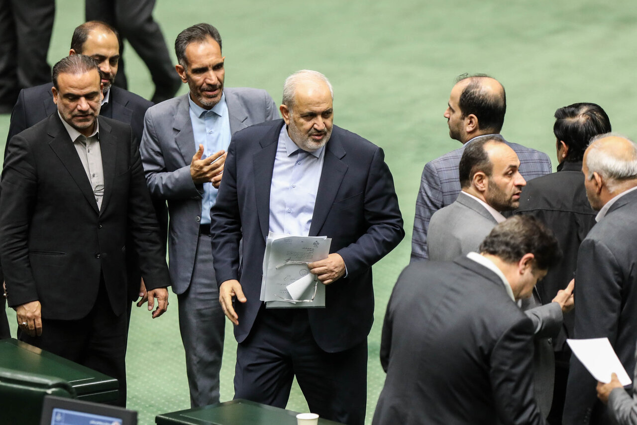 نشست علنی سه‌شنبه ۱۸ آذرماه مجلس