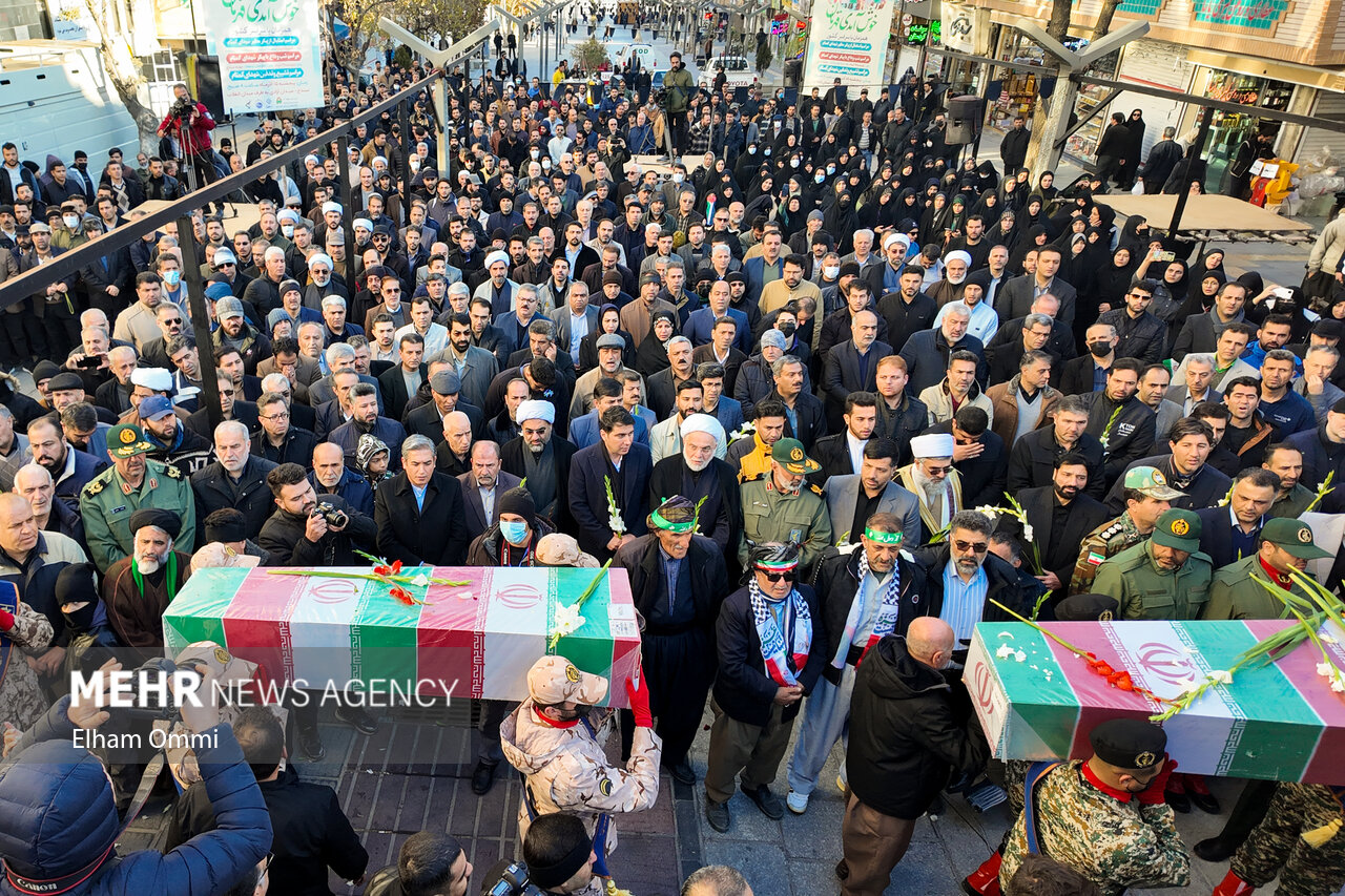 تشییع پیکر مطهر ۳۰۰ شهید گمنام دفاع مقدس در سراسر کشور