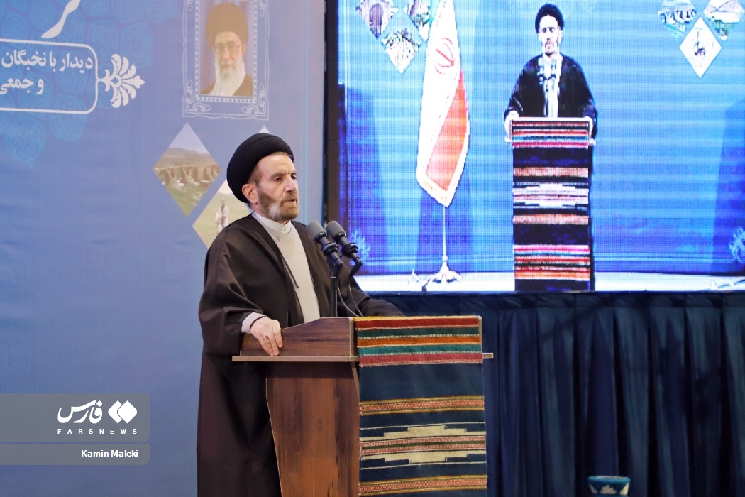 نشست رئیس جمهور با نخبگان و اقشار لرستان