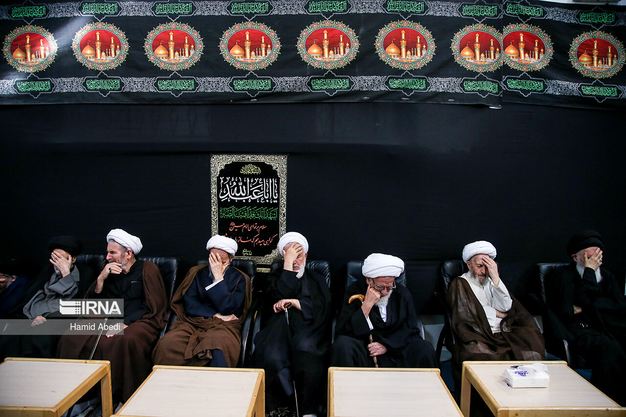 عزاداری دهه اول محرم در بیوت مراجع