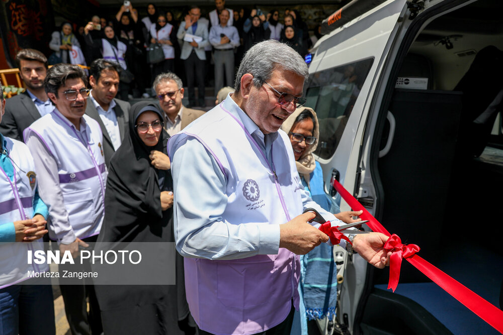 مراسم رژه خودرویی اورژانس اجتماعی در تهران