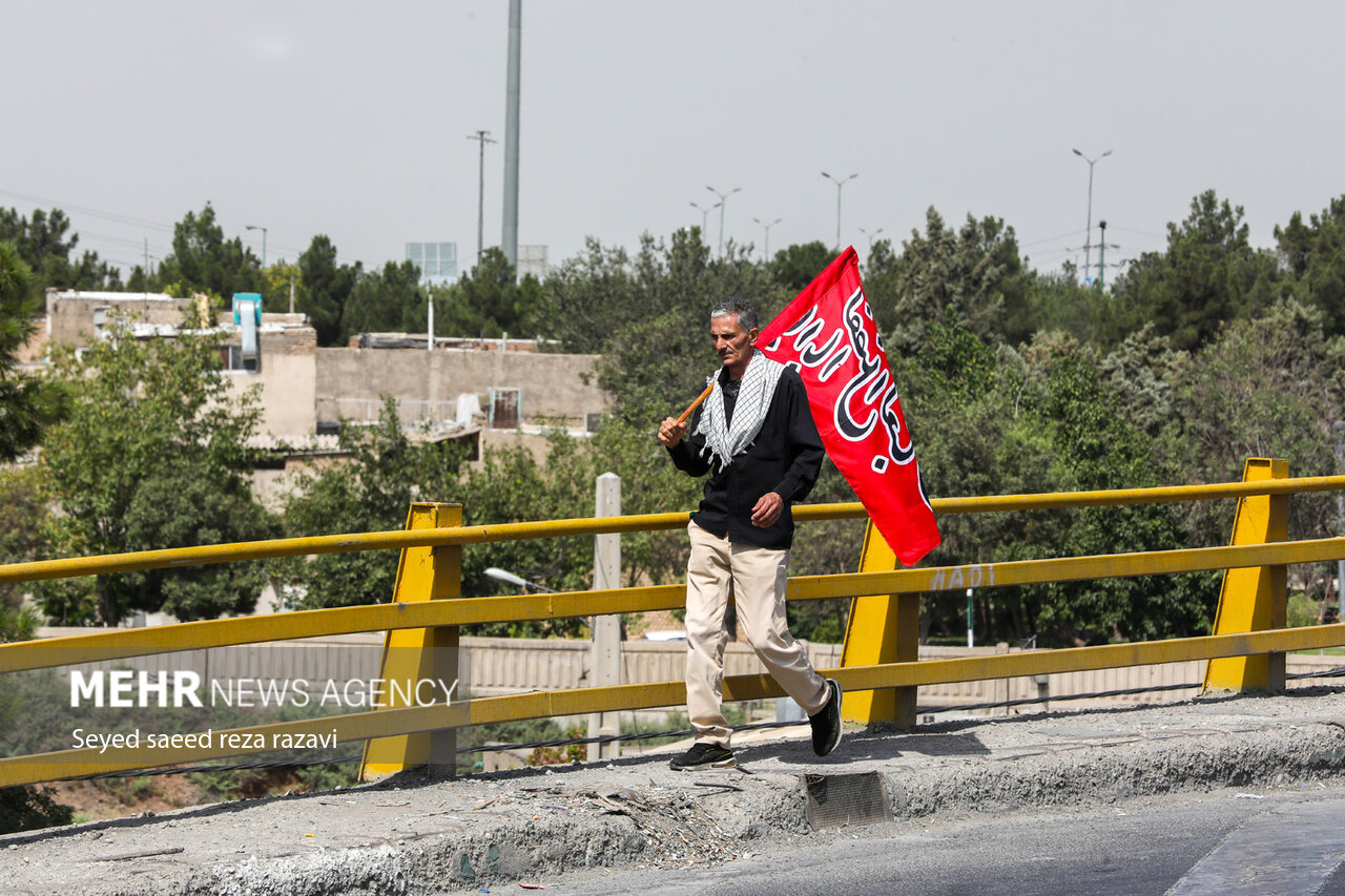  مراسم پیاده‌روی جاماندگان اربعین
