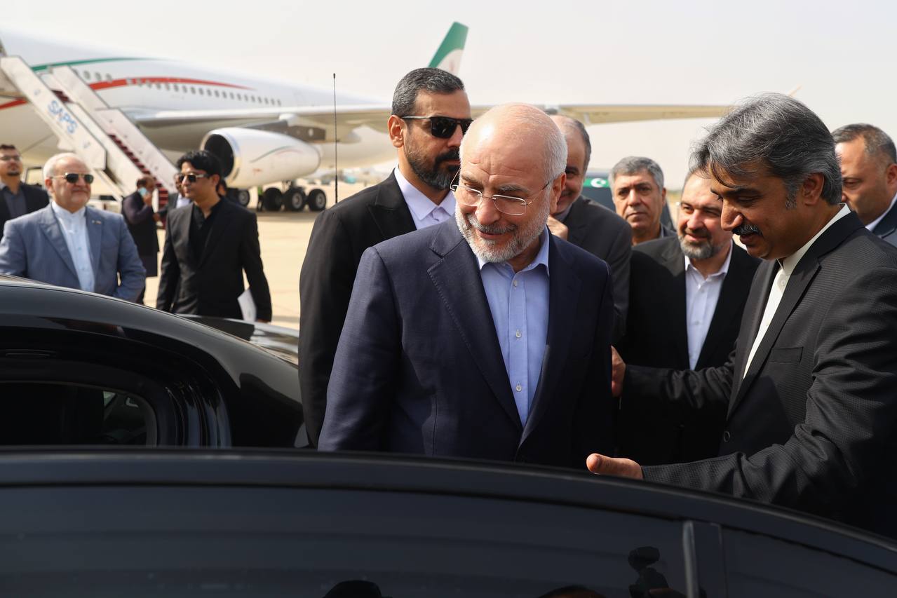 استقبال از قالیباف در فرودگاه کراچی