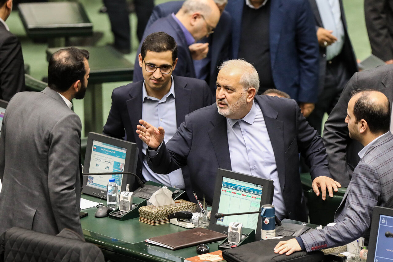 نشست علنی سه‌شنبه ۱۸ آذرماه مجلس