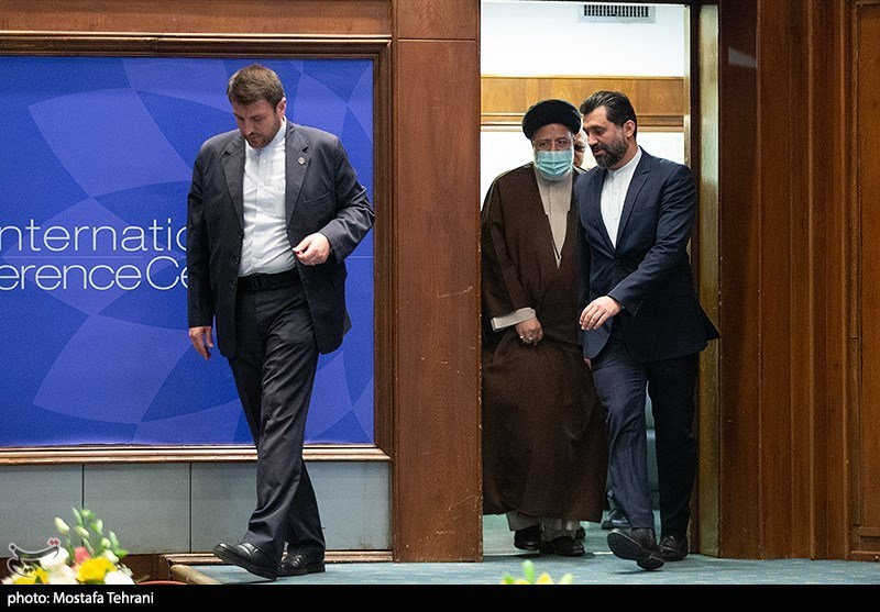 حضور رئیسی در  اختتامیه جشنواره بین‌المللی خوارزمی