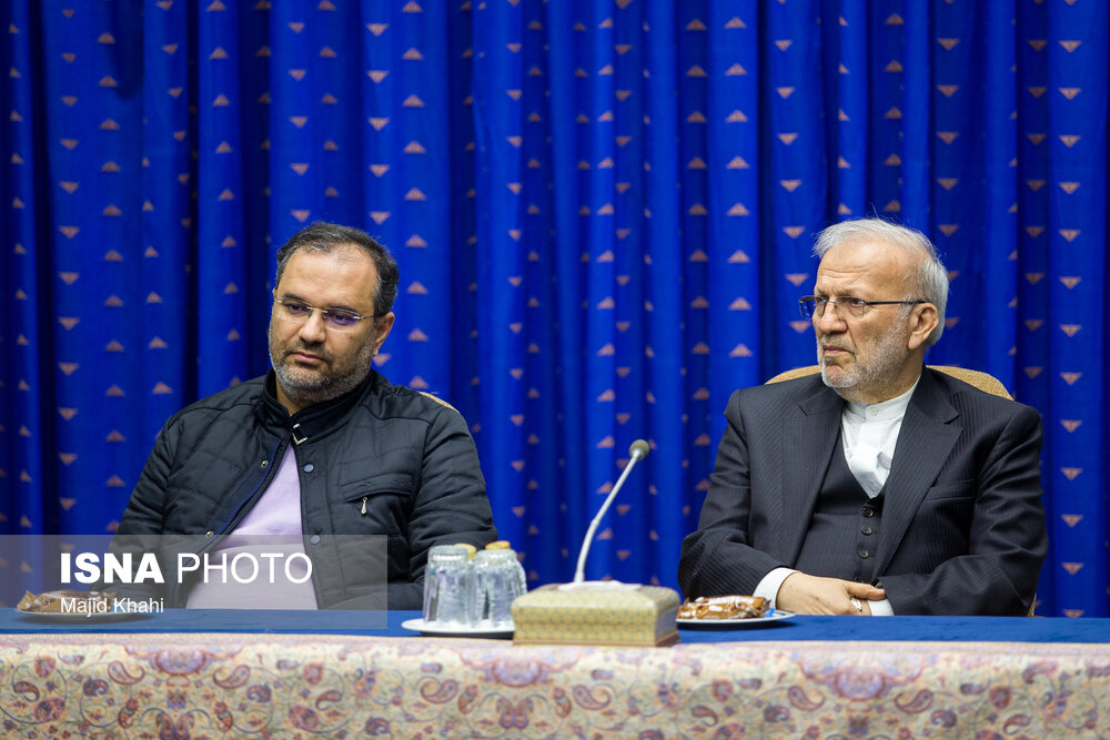 دیدار اعضای ستاد گرامیداشت دهه فجر با رئیس جمهور