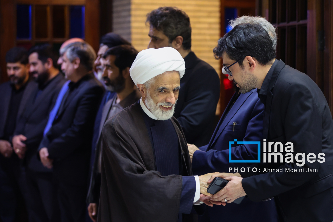 حضور پزشکیان در مراسم ترحیم مادر معاون ارتباطات دفتر رئیس جمهور