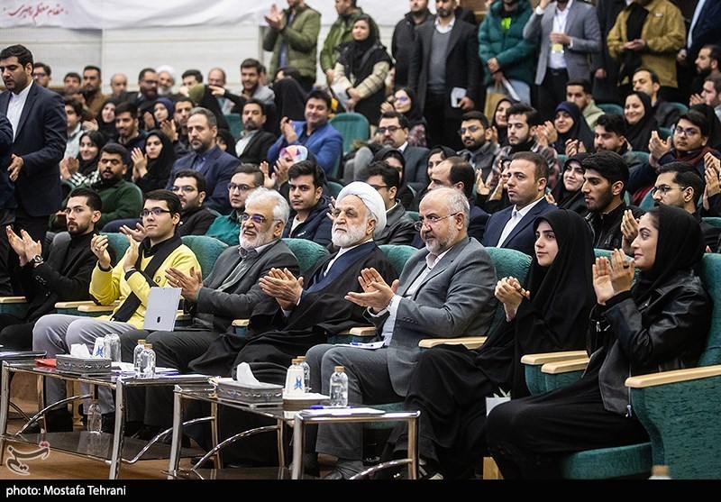 گرامیداشت روز دانشجو در دانشگاه علوم و تحقیقات