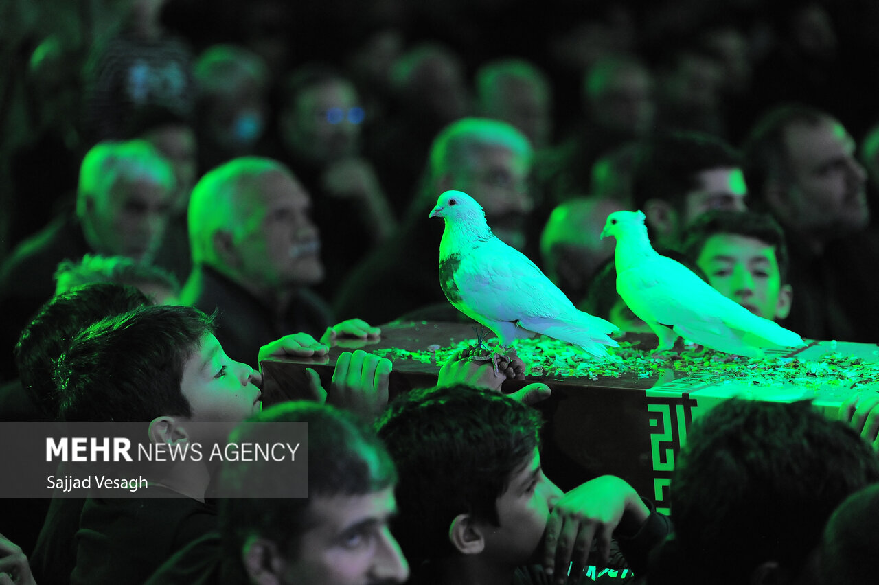 تشییع پیکر ۳۰۰ شهید گمنام دفاع مقدس در کشور