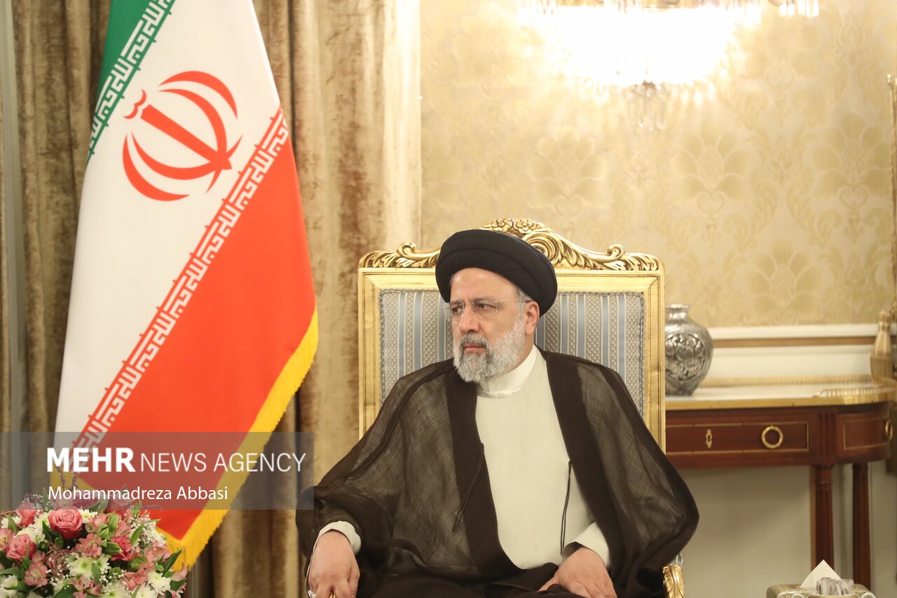 مراسم استقبال رئیسی از نخست وزیر عراق