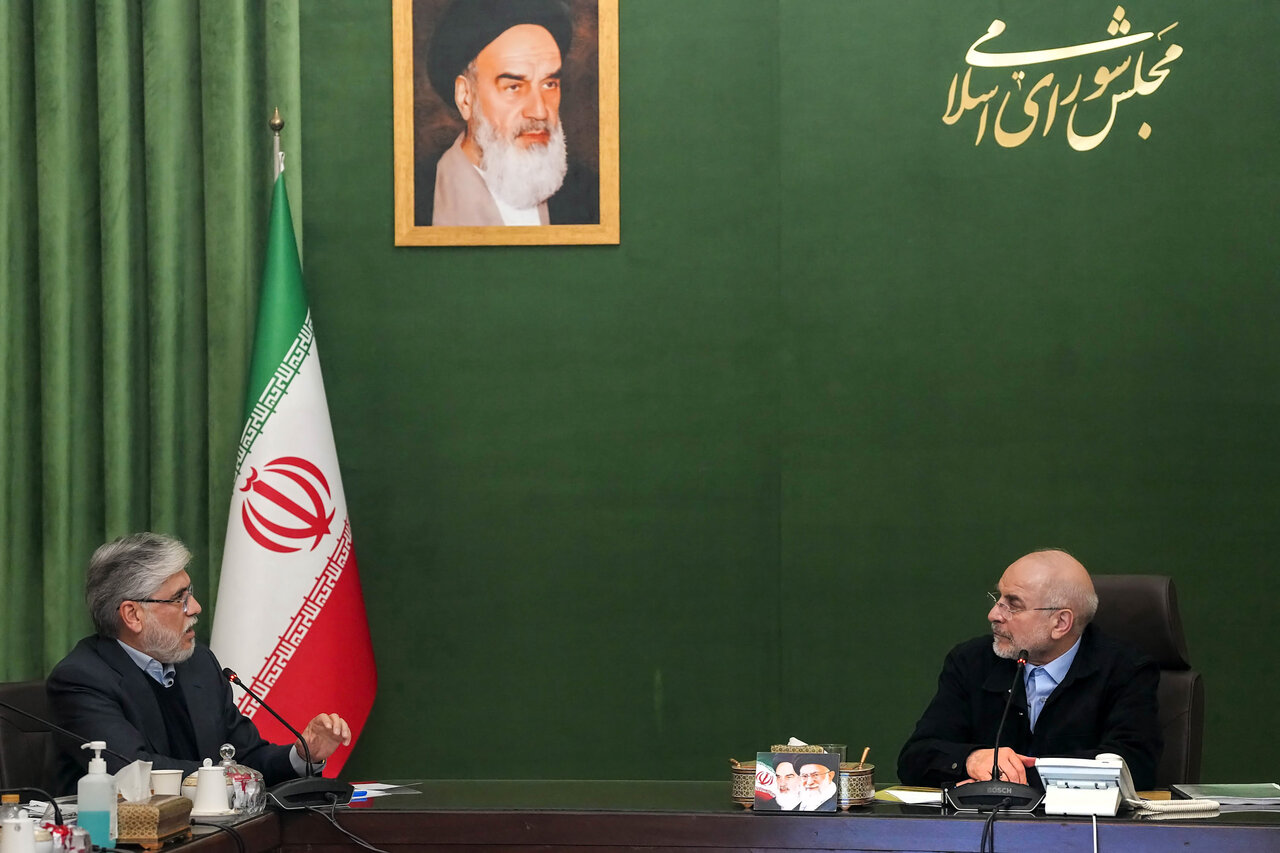 دیدار وزیر علوم و جمعی از رؤسای دانشگاه‌ها با قالیباف