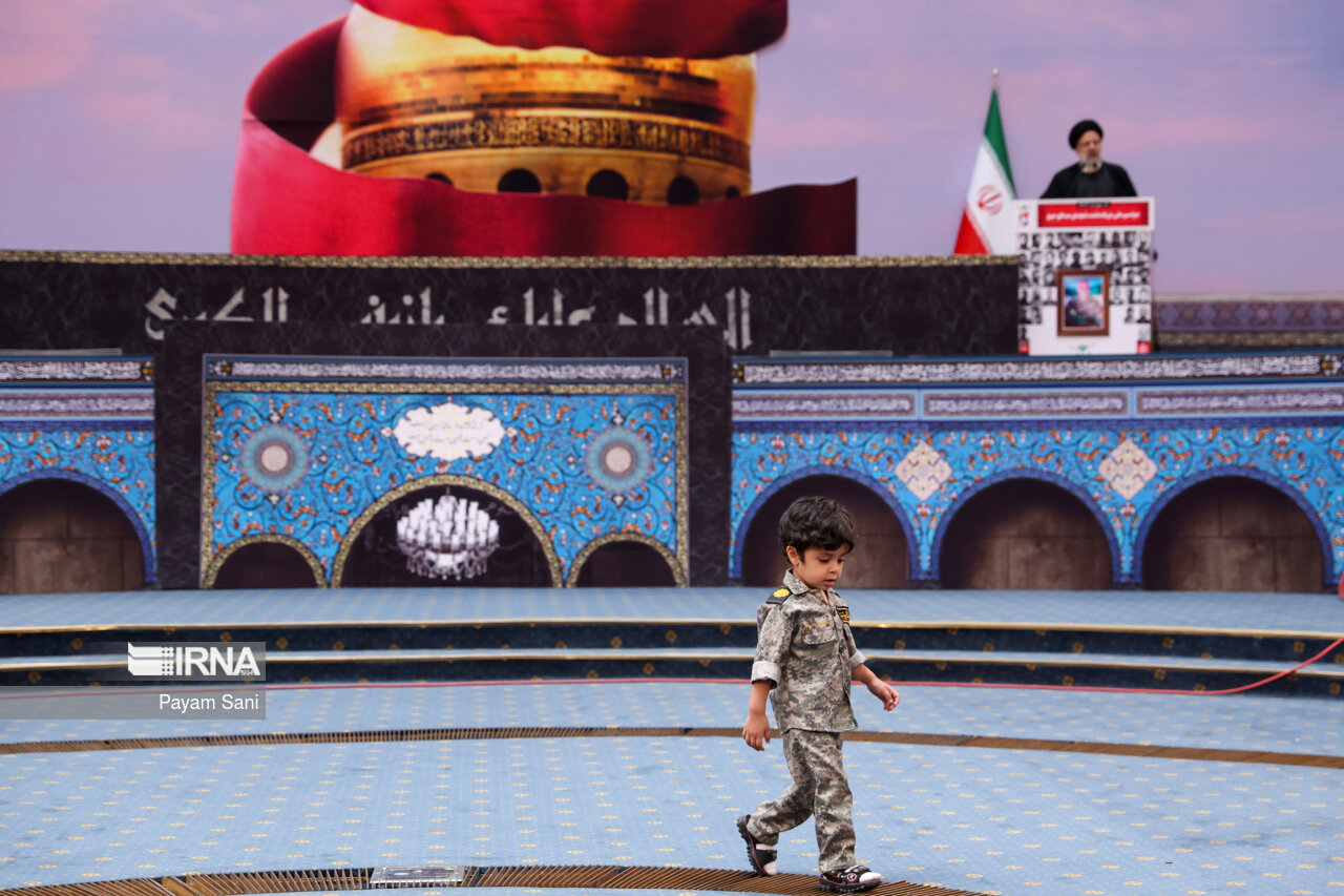 مراسم بزرگداشت شهدای مدافع حرم با حضور رئیسی