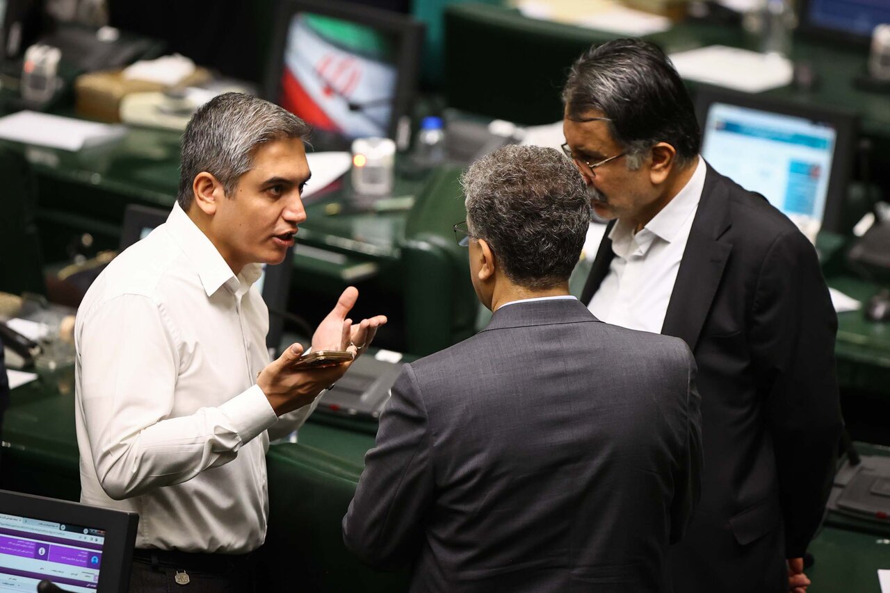 صحن علنی یکشنبه ۴ شهریورماه مجلس