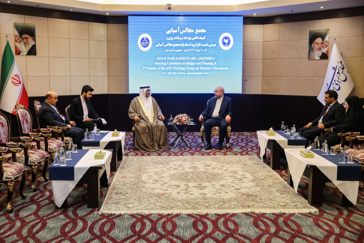 دیدار رئیس پارلمان عربی با محمدباقر قالیباف