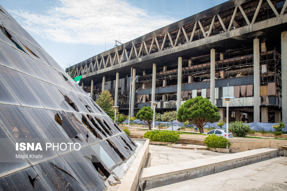 بازدید سفرای کشورهای خارجی از ساختمان شیشه‌ای صداوسیما