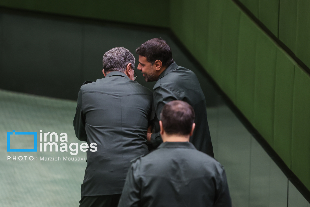 مراسم سالروز ورود امام خمینی(ره) به کشور