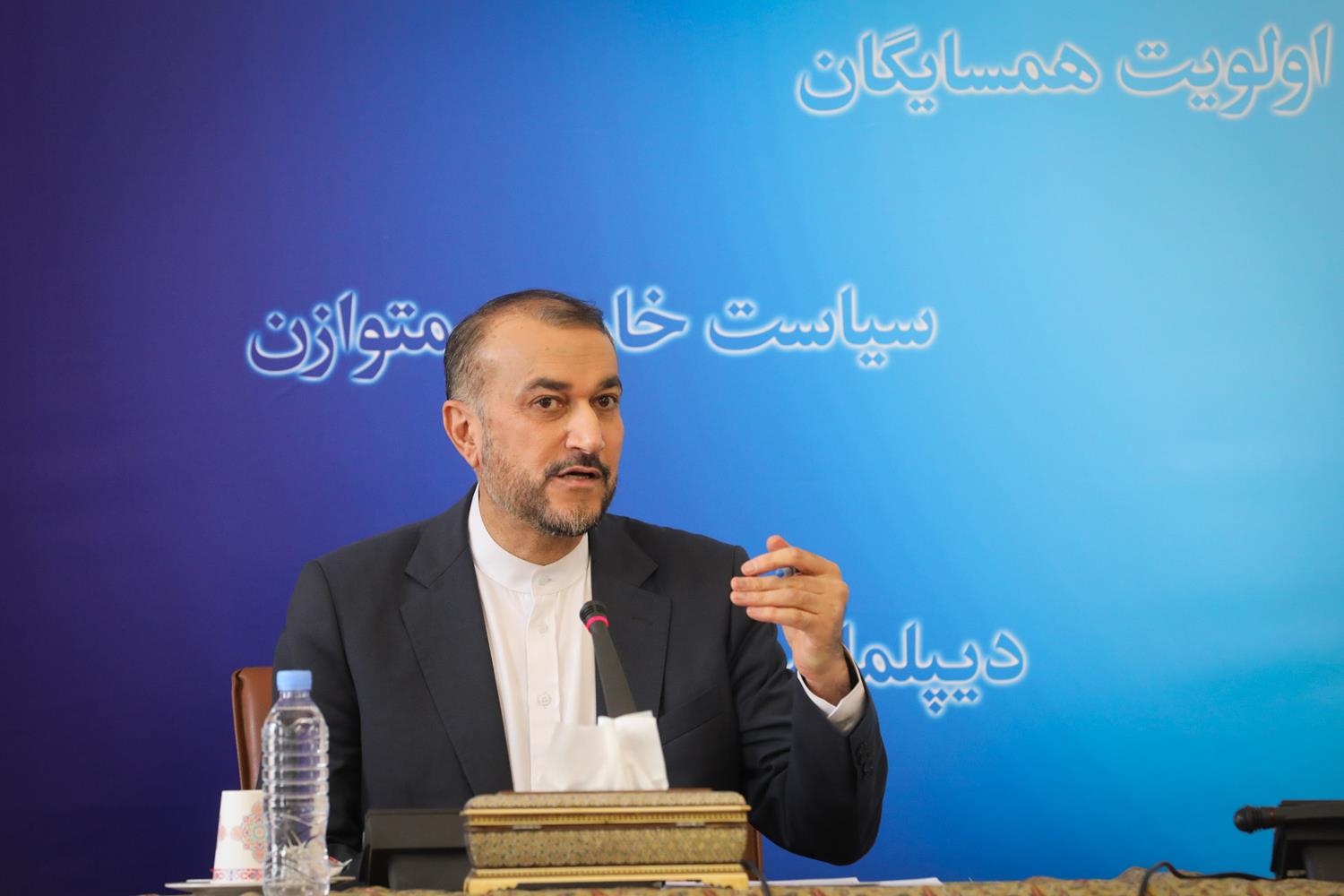 قالیباف در گردهمایی رؤسای نمایندگی های ایران