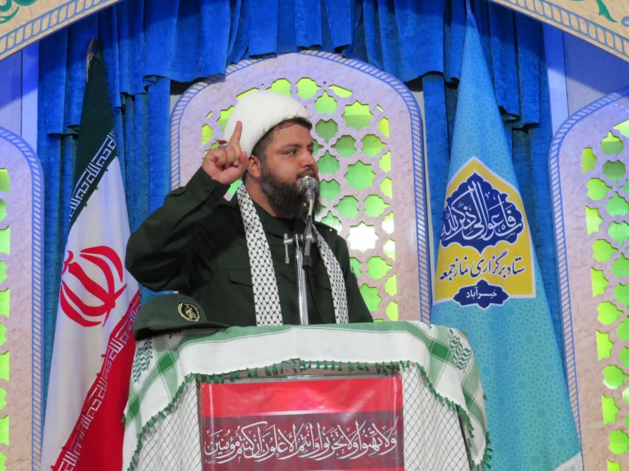 لباس رزم امام جمعه خیرآباد تهران