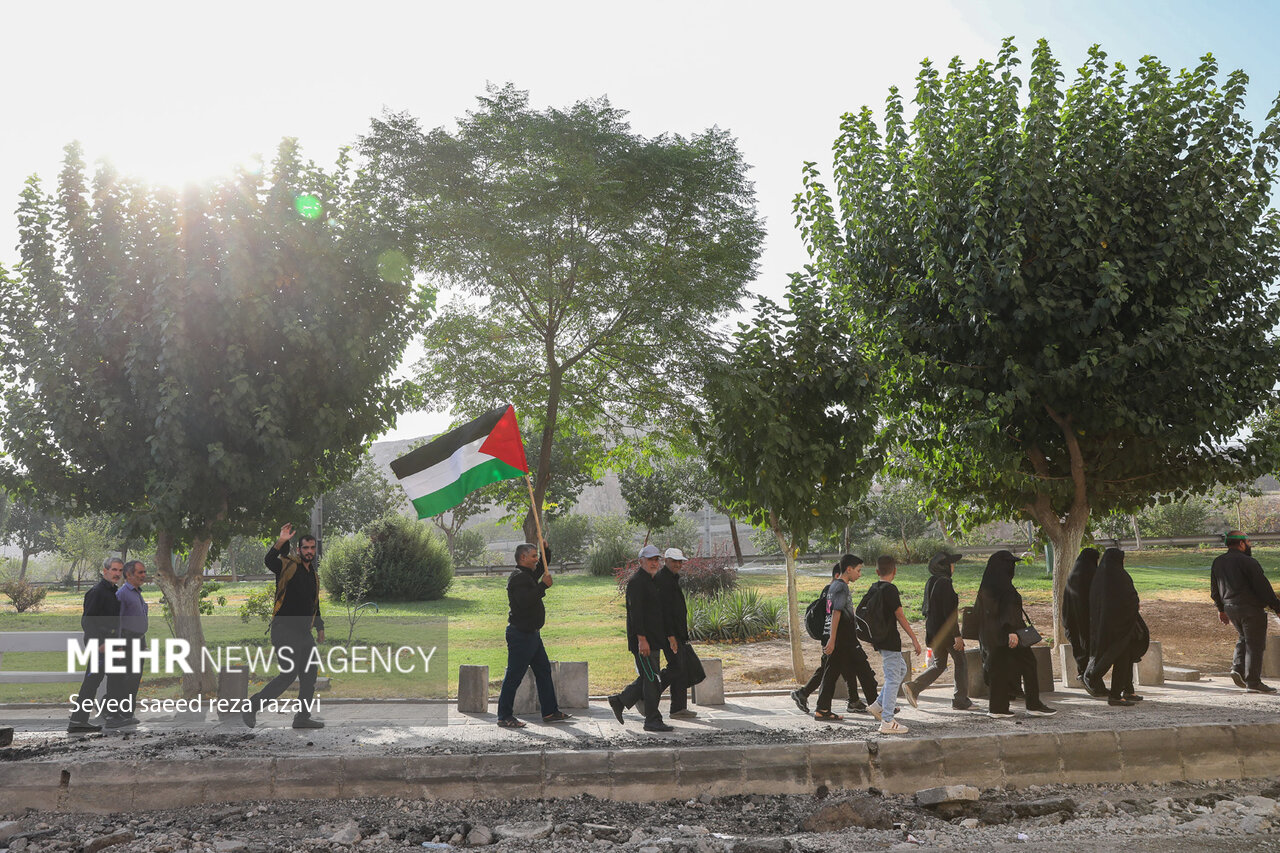  مراسم پیاده‌روی جاماندگان اربعین