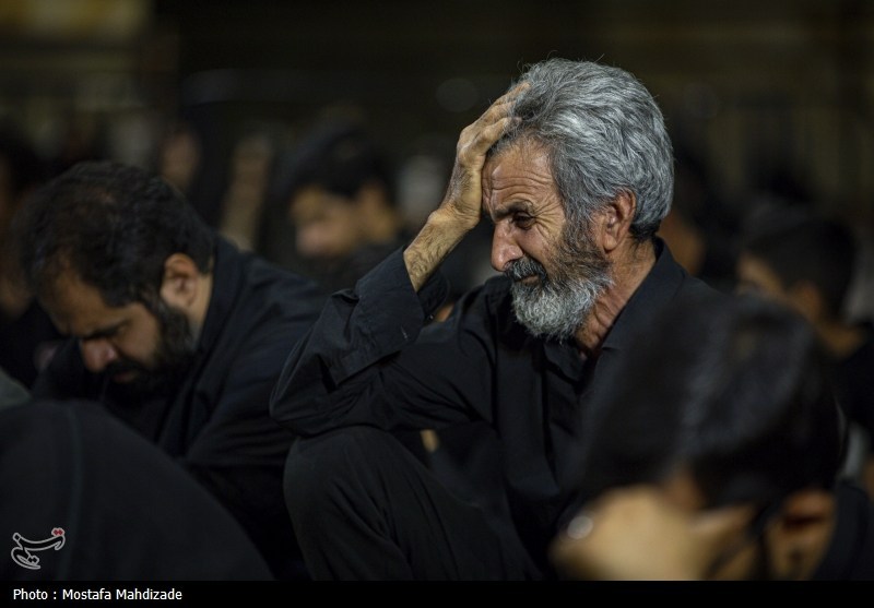 مراسم احیای شب عاشورا در مسجد جمکران