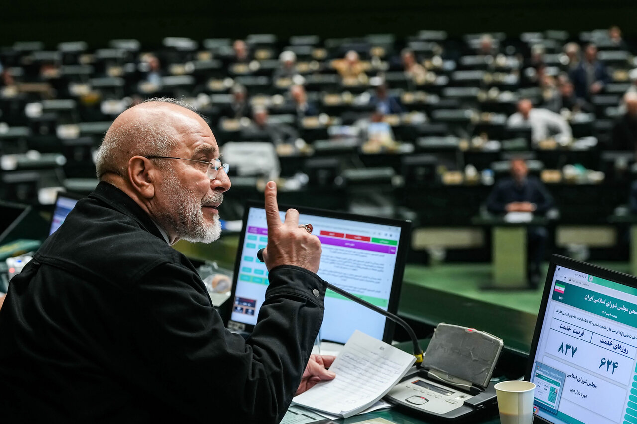 حضور امیر موسوی و عراقچی در جلسه غیرعلنی مجلس