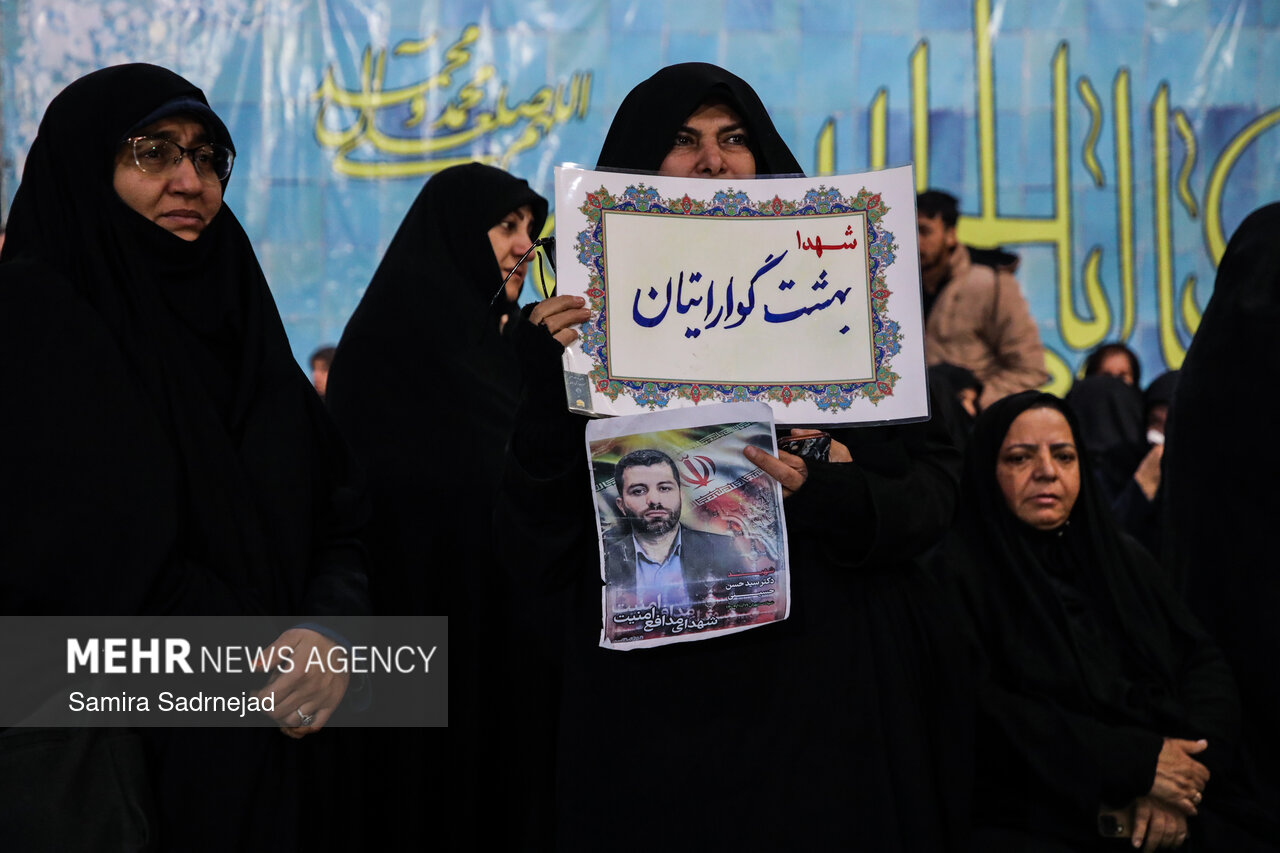 تشییع پیکر شهدای اغتشاشات