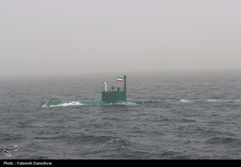 رژه اقتدار بیخ گوش نظامیان آمریکایی در خلیج فارس