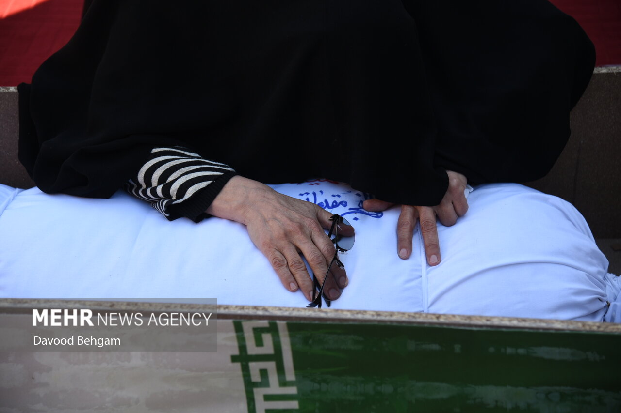  مراسم تشییع و خاکسپاری شهید گمنام