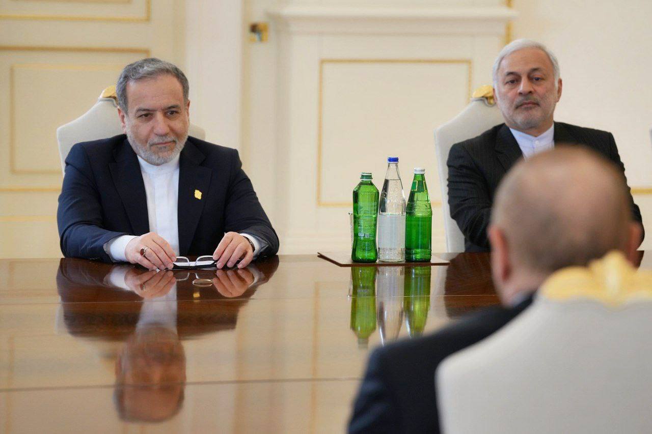 دیدار عراقچی با الهام علی‌اف