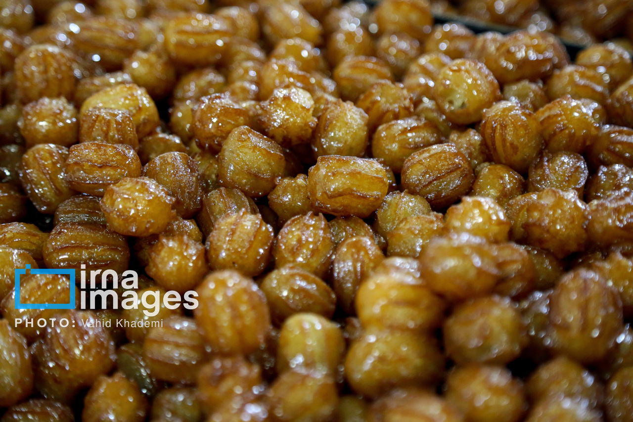 کارگاه پخت زولبیا و بامیه