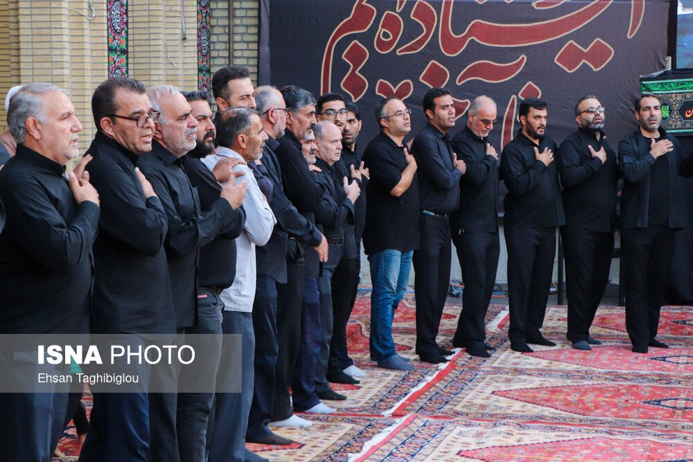 آیین تعویض پرچم حسینیه اعظم زنجان