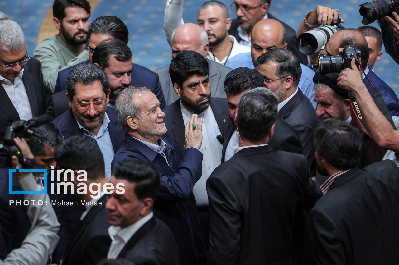همایش «روز ملی صادرات» با حضور پزشکیان
