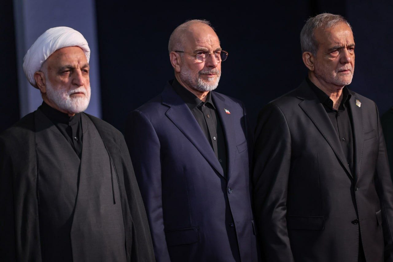 حضور سران قوا در مصلای تهران