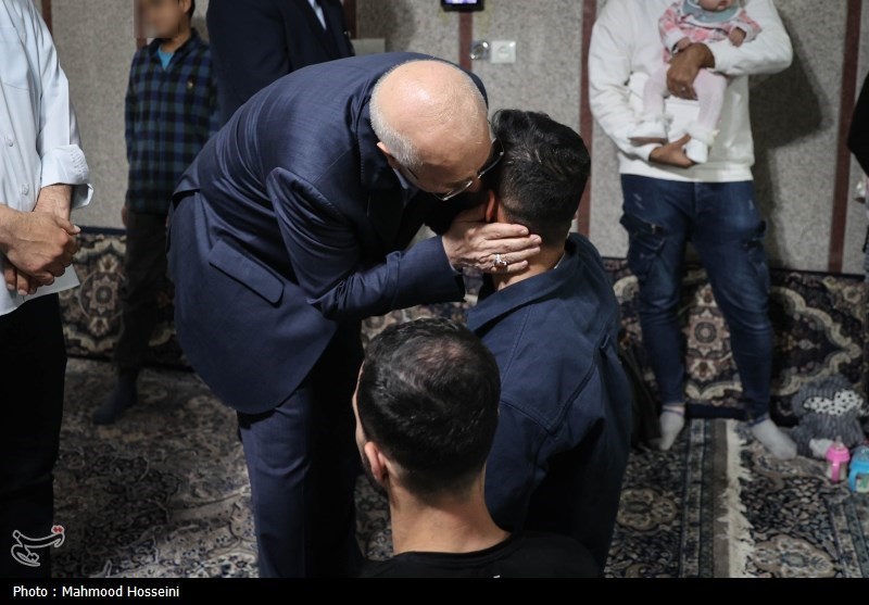 بازدید قالیباف از موسسه خیریه